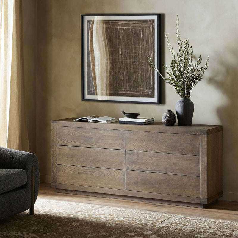 Vanowen Dresser